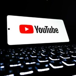 Youtube logo displayed on a keyboard