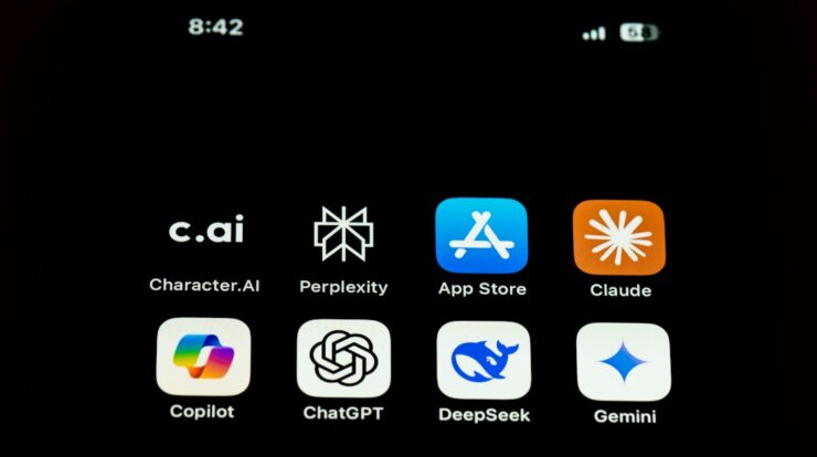 A close up of a cell phone with icons on it